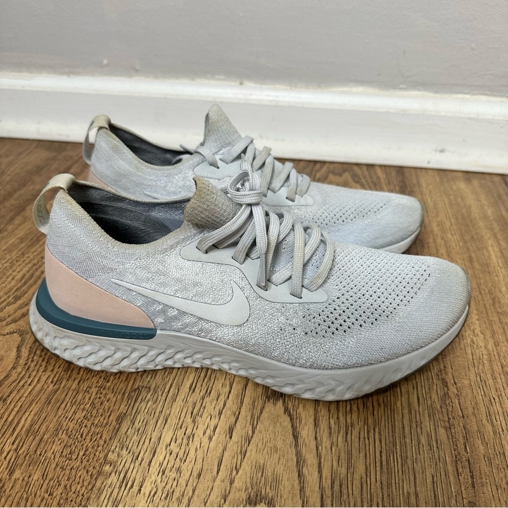Nike Epic React Flyknit 2 Size 10.5 - image 5